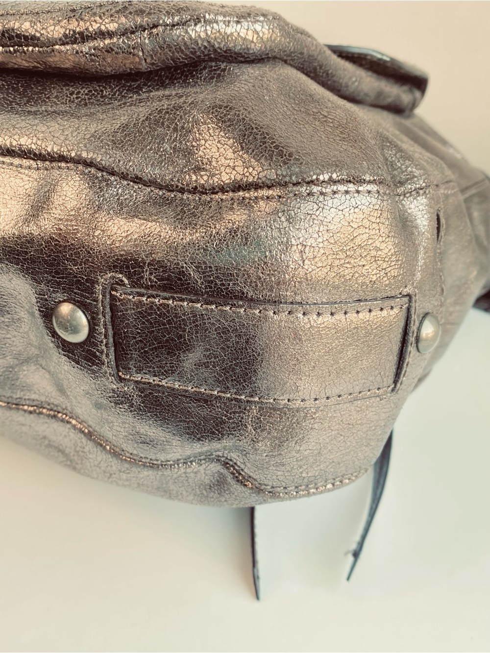 Coach XL Limited Edition Dylan in Distressed Cracked Metallic Bronze Leather - Picture 9 of 16